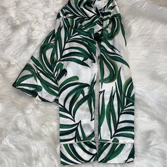 NWT Show Me Your Mumu Paige PJ ~ TOP ONLY ~ in Peruvian Palm 🌴 - Picture 10 of 14